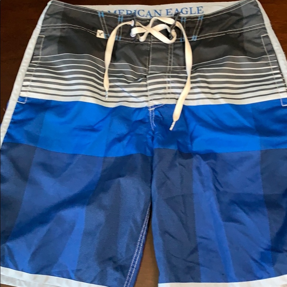 Men’s American Eagle Swim Trunks size medium